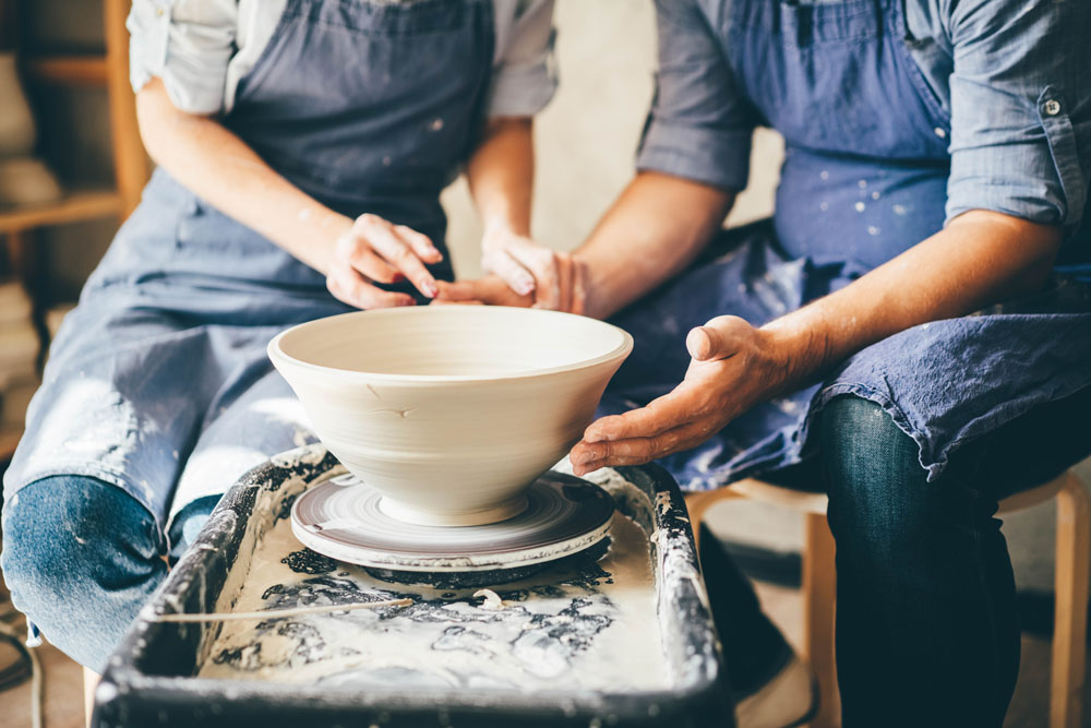 Ceramic pottery internship courses by Catherine WOLF